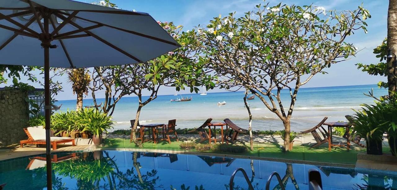 Layalina Hotel Pantai Kamala Bagian luar foto
