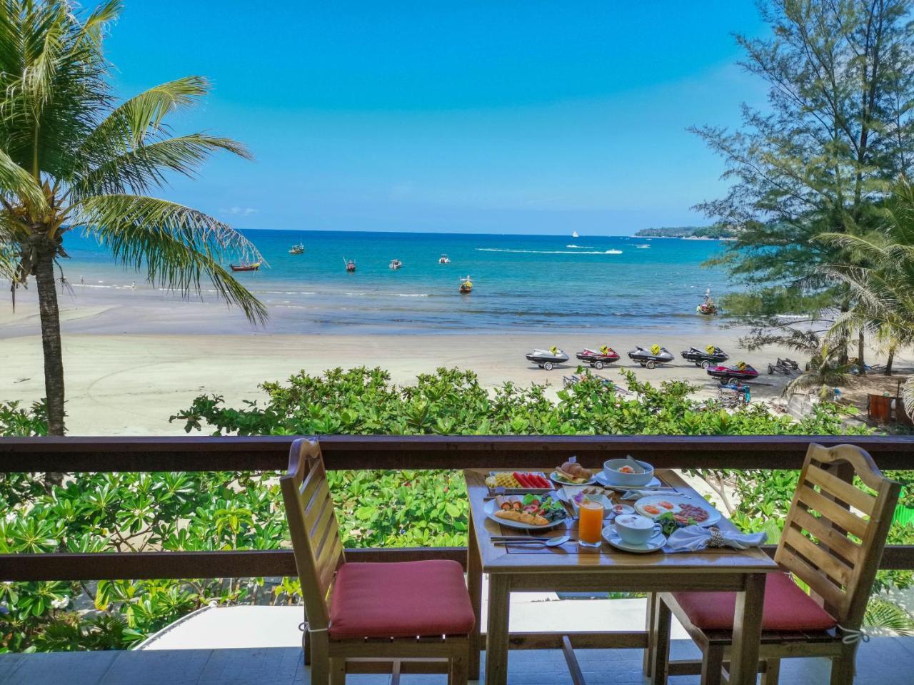 Layalina Hotel Pantai Kamala Bagian luar foto